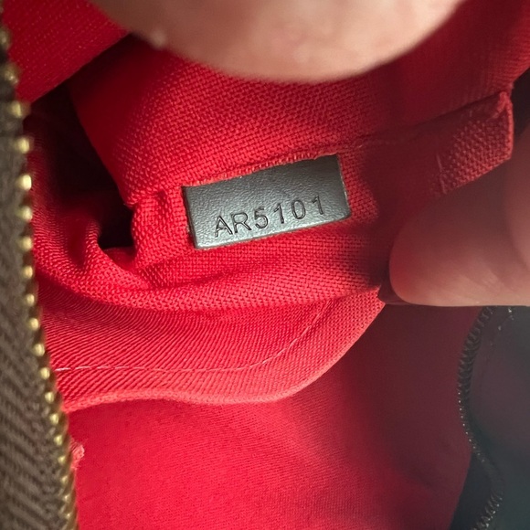 LOUIS VUITTON DAMIER EBENE THAMES PM - Picture 7 of 9